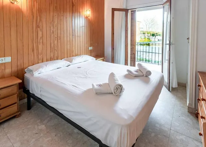 Isard 7 Junto A La Playa