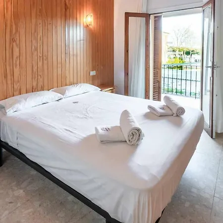 Isard 7 Junto A La Playa